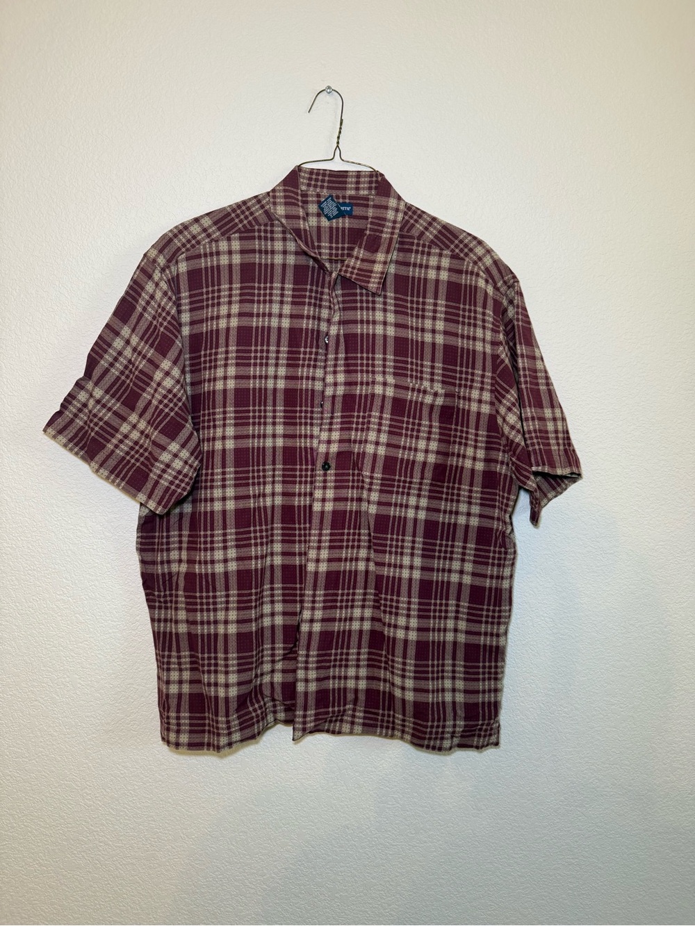 Men's High Sierra Burgundy Plaid Short-Sleeve button down shirt